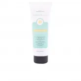 Light Irridiance Essential Care Acondicionador Nutritivo Sin Enjuague 250ml